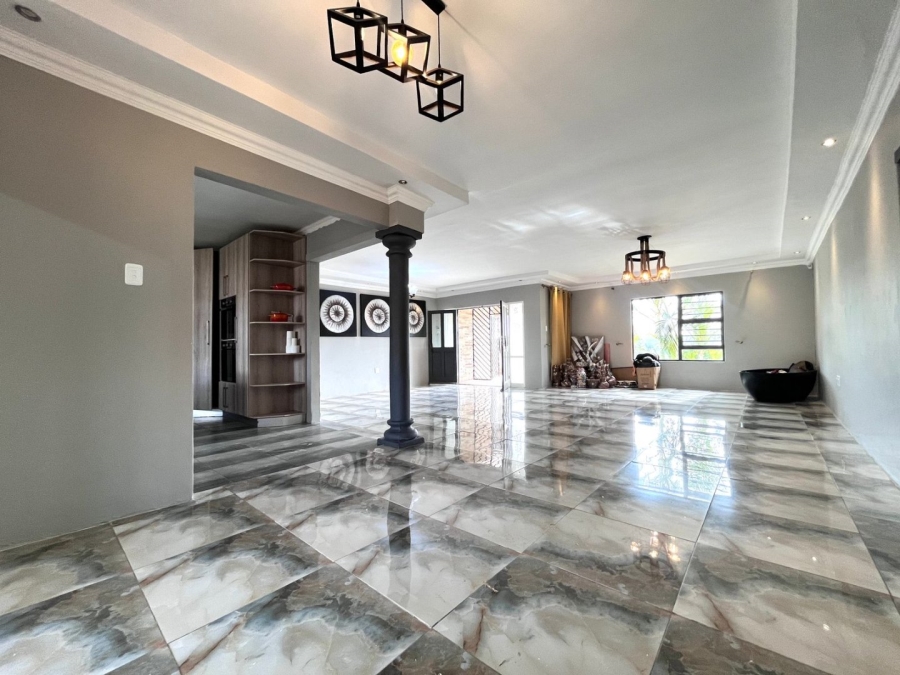 4 Bedroom Property for Sale in Despatch Central Eastern Cape